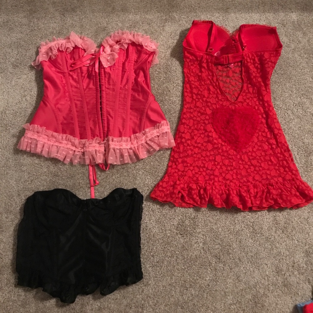 Victoria’s Secret lingerie lot size small